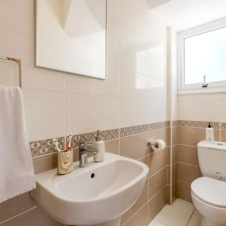 Vilă Nissi Vacation 5 With Private Pool *